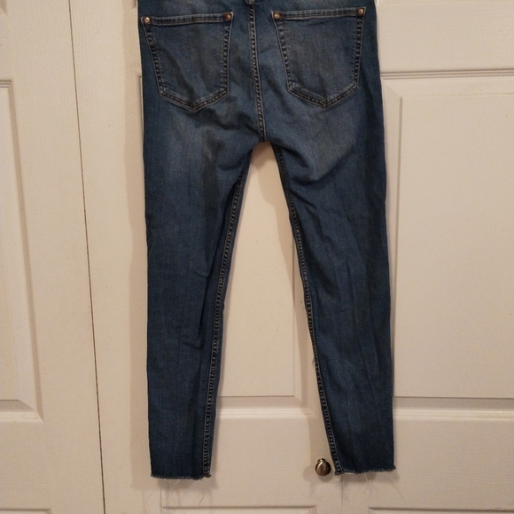 Mango medium wash thrashed ankle cropped jeans - Picture 3 of 7